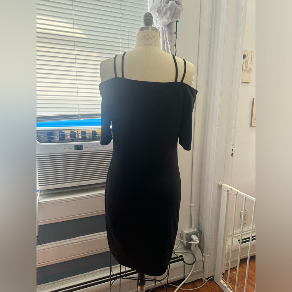 Black H&M Off-Shoulder Dress Large - Picture 2 of 2